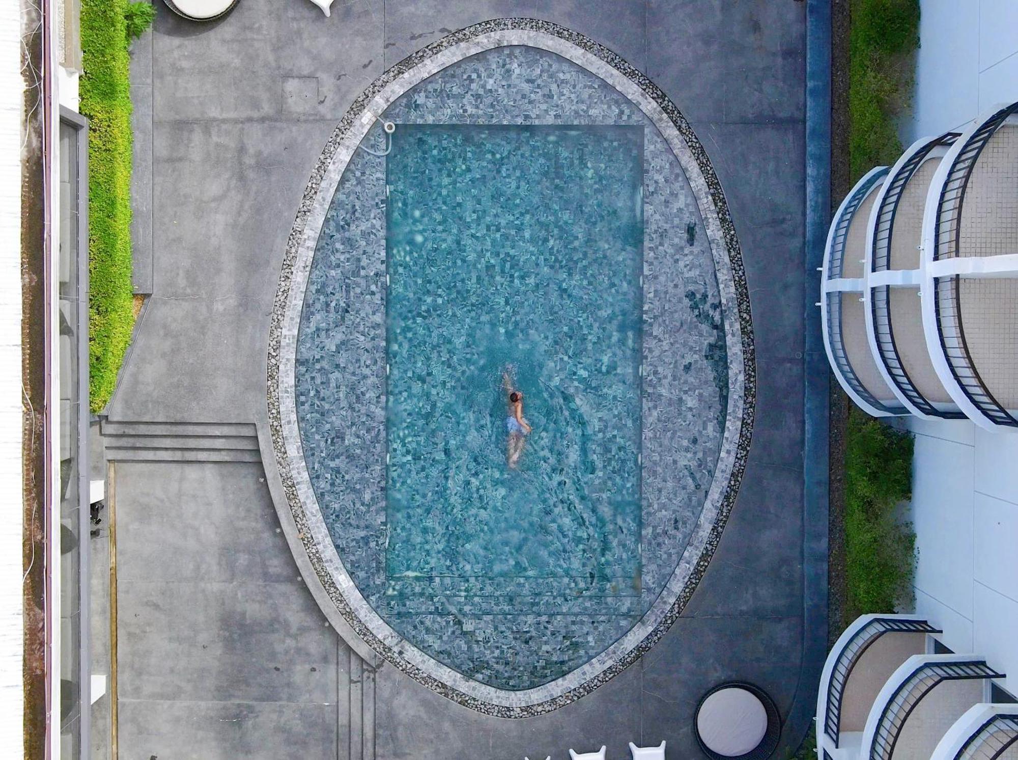 Mittapan Hotel Kanchanaburi Esterno foto
